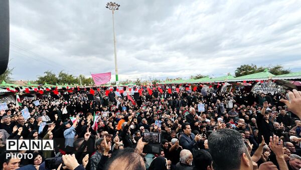 تشییع پیکر شهید ناو دنا «حاج اصغر مسلمی مهنی» در جیرفت