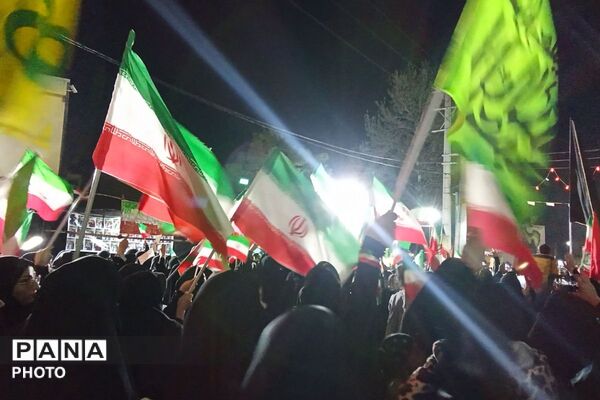 مردم دلتنگ رهبر امت اسلام، حضرت آیت الله خامنه‌ای