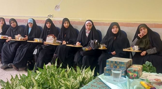 اعطای احکام مسئولیت فرمانده واحدان بسیج دانش‌آموزی دختران شهرستان قرچک