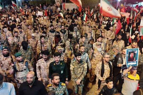 استمرار تجمعات بیعت با رهبری در نورآباد به یکصد و چهل و سومین شب رسید