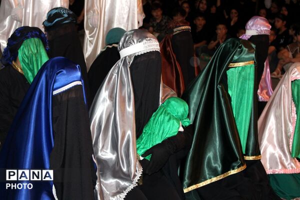  روایت وفاداری علمدار کربلا در تئاتر مذهبی هیئت فداییان حسین(ع) نظرآباد