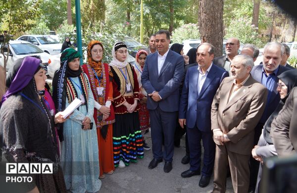 بیست‌وپنجمین اردوی کشوری دانش‌آموزان عشایر دختر در اصفهان با حضور وزیر آموزش و‌پرورش