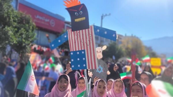 یوم‌الله ۱۳ آبان؛ نماد استمرار مبارزه با استکبار از لانه جاسوسی تا امروز