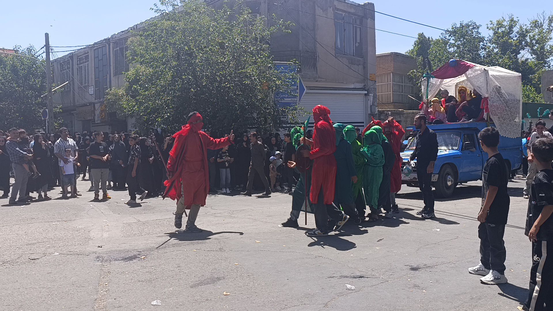 اسدآباد؛ غرق در ماتم حسین (ع)