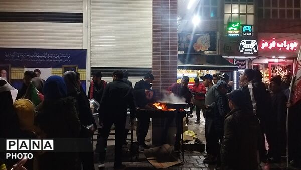 موکب های مردمی در سراسر بلوار فضل نیشابور 