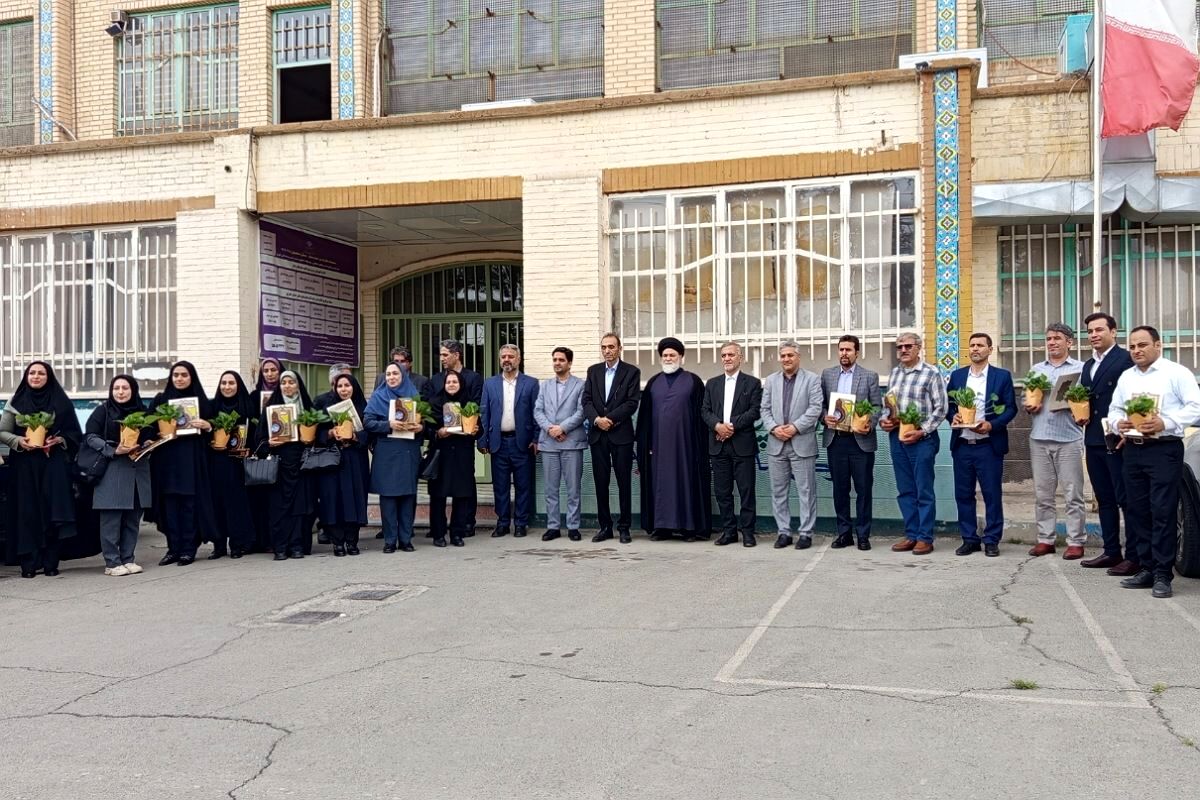  تقدیر از منتخبین منطقه‌ای و استانی
