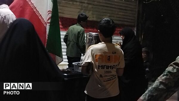 چایخانه حوزه علمیه گلشن در شب صد و شصت و دوم 