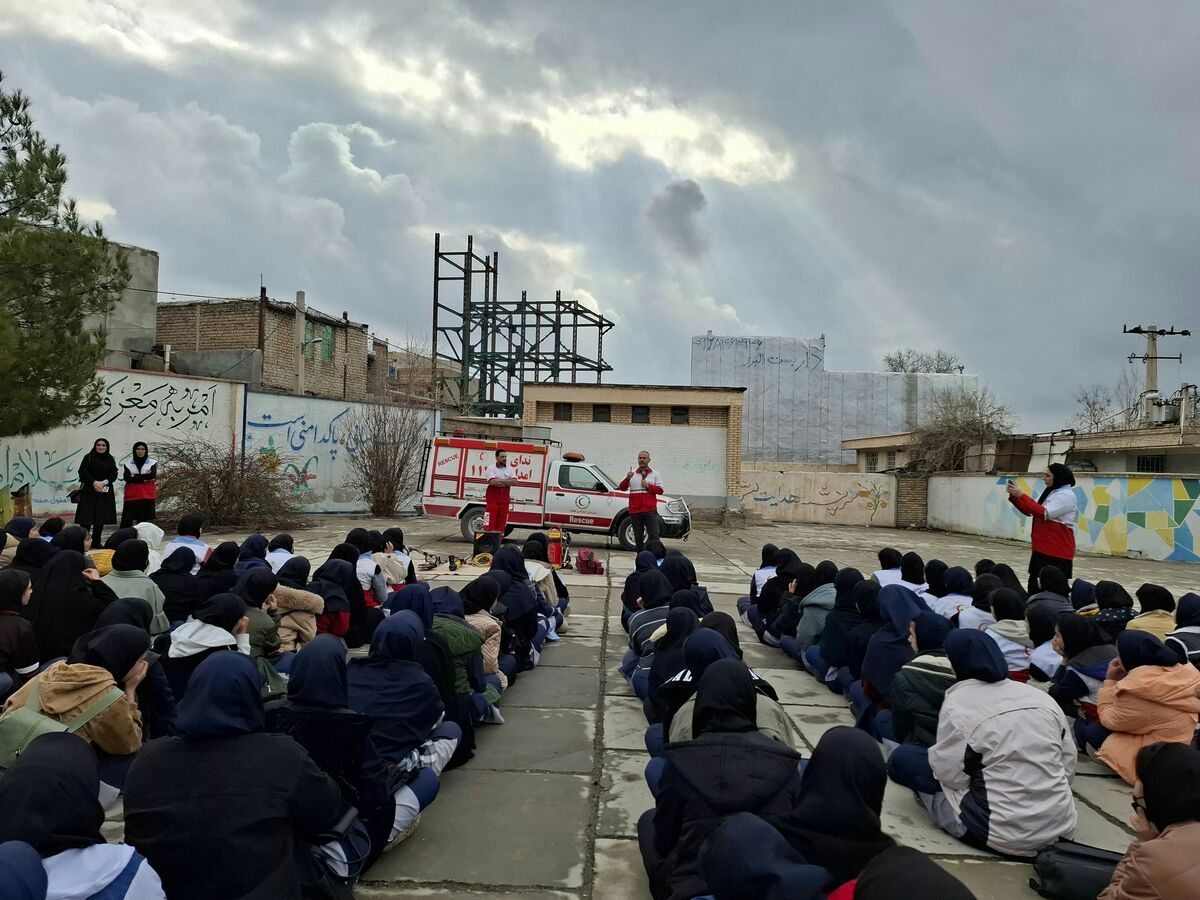 آزمون طرح دادرس با حضور مسئولان هلال احمر و آموزش و پرورش کوهدشت