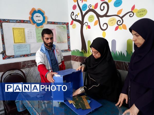 پویش ایران همدل در گلوگاه 