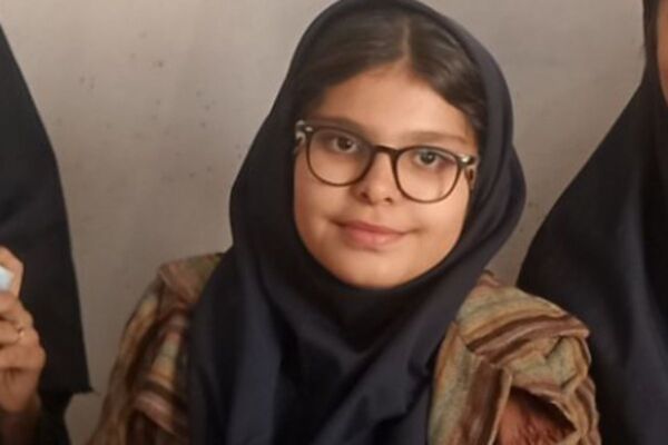 گرامیداشت هفته کتاب و کتابخوانی در مدرسه مریم بهارستان دو