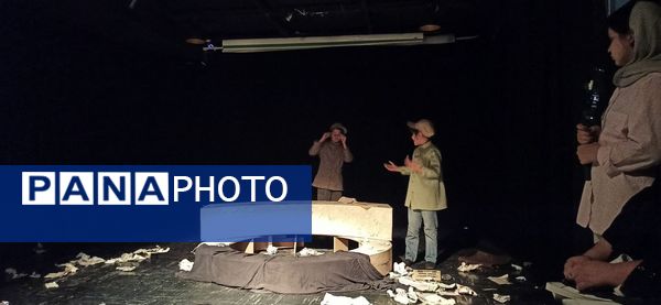 نمایش «گلدسته‌ها و فلک» در تبریز