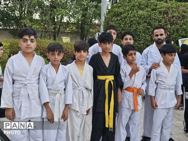  «سلامت خانواده» در جشنواره فرهنگی‌ورزشی شهر پویای حاجی‌آباد