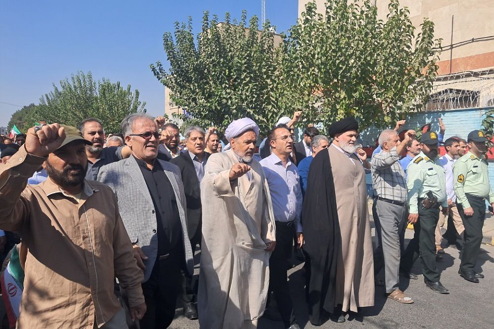 همبستگی مردم ولایتمدار نسیم‌شهر در راهپیمایی علیه رژیم صهیونیستی