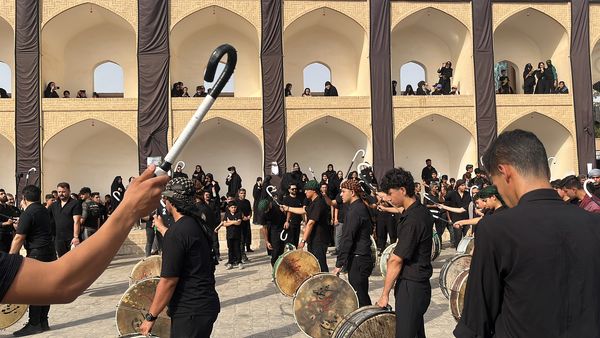 عاشورای حسینی در حسینیه سفید اشکذر 