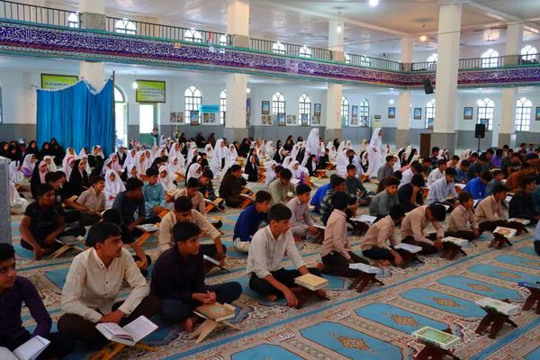 جشن بزرگ روزه‌اولی‌ها در قلعه‌گنج