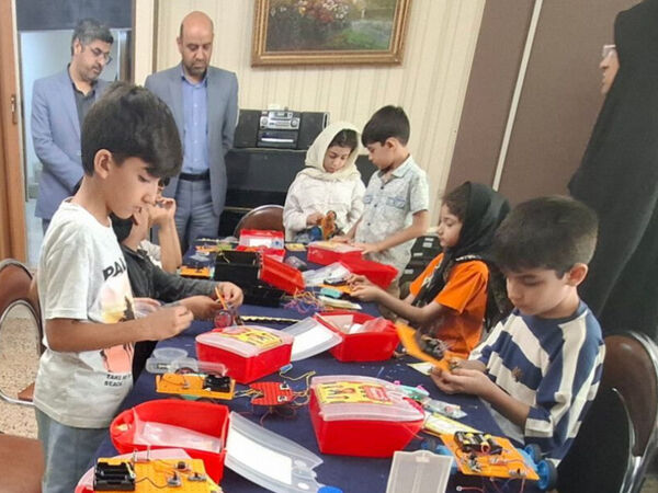 اوقات فراغت تابستانی با ۱۲ رشته متنوع در کانون ۱۵ خرداد ناحیه سه مشهد