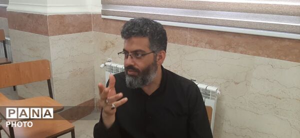 خدمات گسترده درمانی گروه‌های جهادی دانشجویی در منطقه  شهرک ابریشم چهار باغ ساوجبلاغ