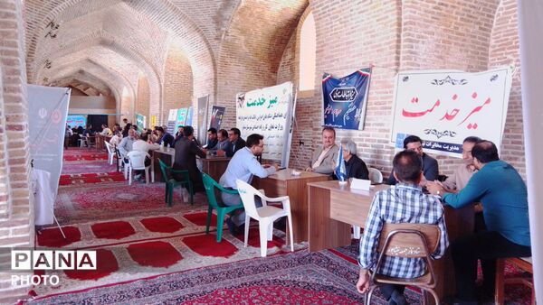 میز خدمت در مسجد جامع شهرستان نیشابور 