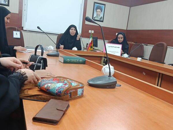 نشست هم‌اندیشی فرماندهان واحد های مدارس  شهرستان خلیل آباد
