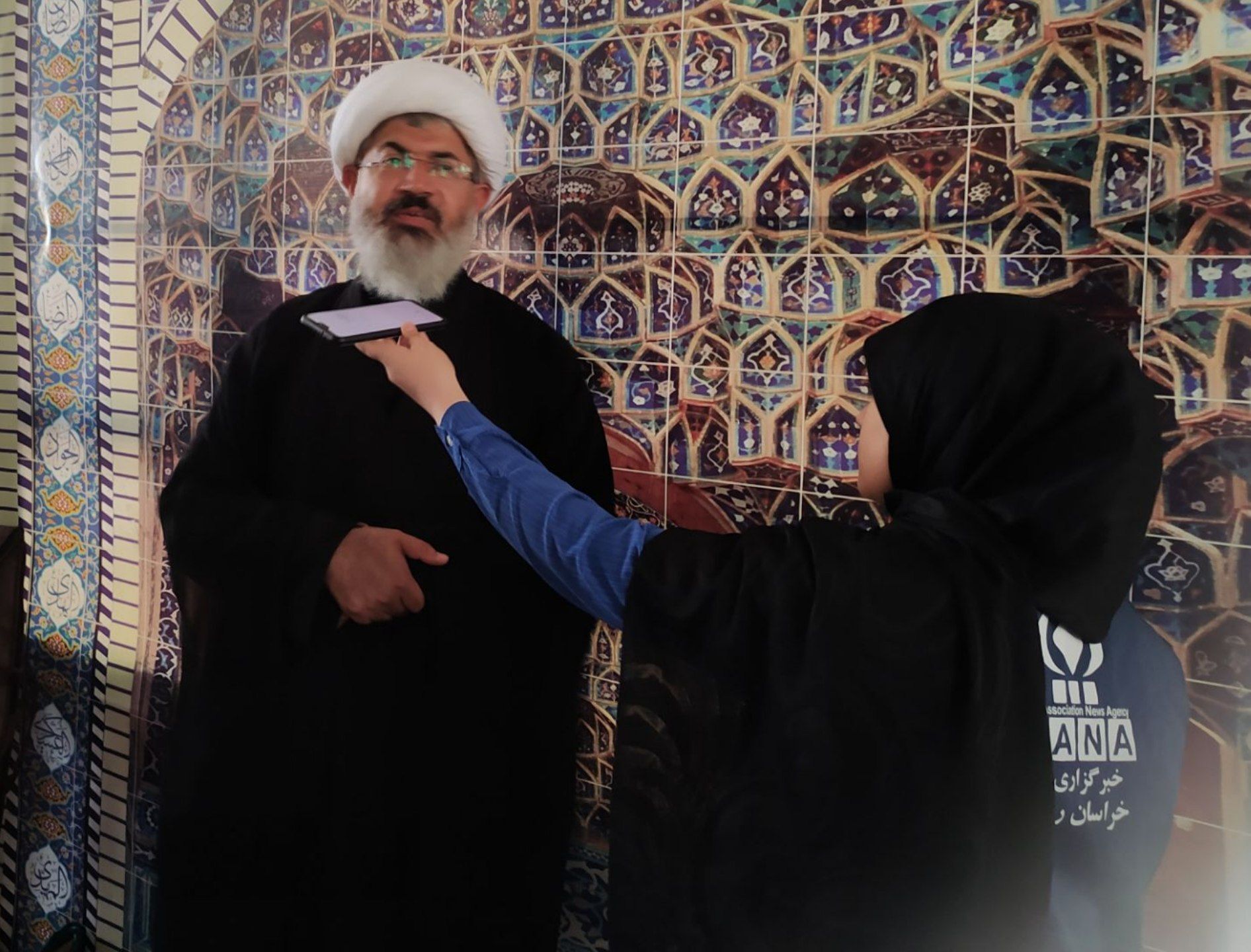 رفتار خوب عوامل اجرایی نماز جمعه سبب جذب نوجوانان به این مراسم می شود