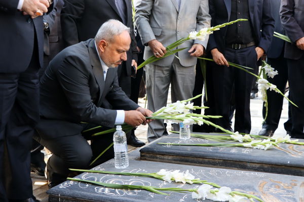 تجدید پیمان استاندار تهران با آرمان های شهدا