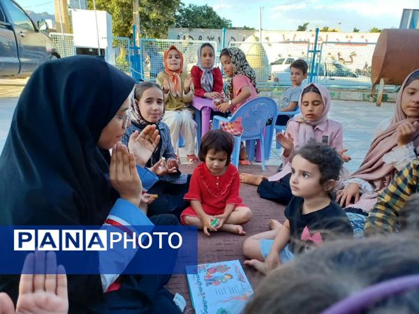 جشن غدیرخم توسط تیم‌های سحر هلال احمر در روستای زلزله‌زده محمدیه