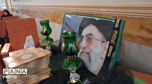 آئین باشکوه تجلیل از نخبگان و ستارگان قرآنی تراز دوم در اداره آموزش و پرورش نظرآباد 