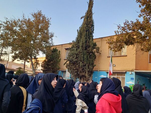 برگزاری انتخابات شورای دانش آموزی در دبیرستان مطهره ناحیه ۶