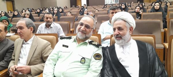 همایش تجلیل از مدرسه یاران استان قم