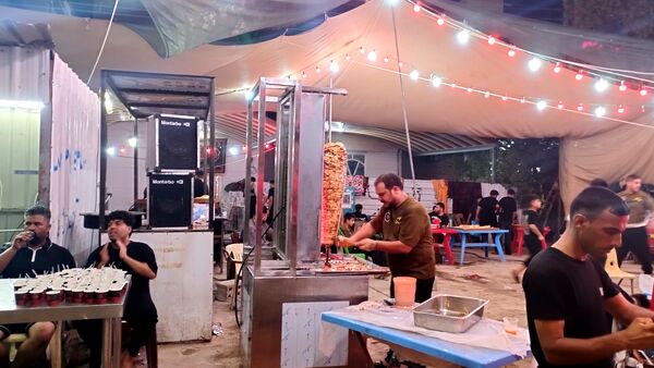 از تصاویر شهدا تا سفره‌های مهربانی در مسیر اربعین