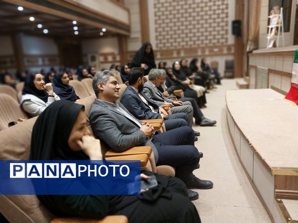 جشن روز دختر در هنرستان امام حسن مجتبی(ع) با حضور مسئولان ناحیه ۶