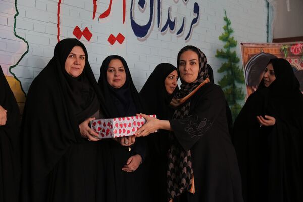 جشنواره مادر و دختری در دبستان زینبیه تبریز