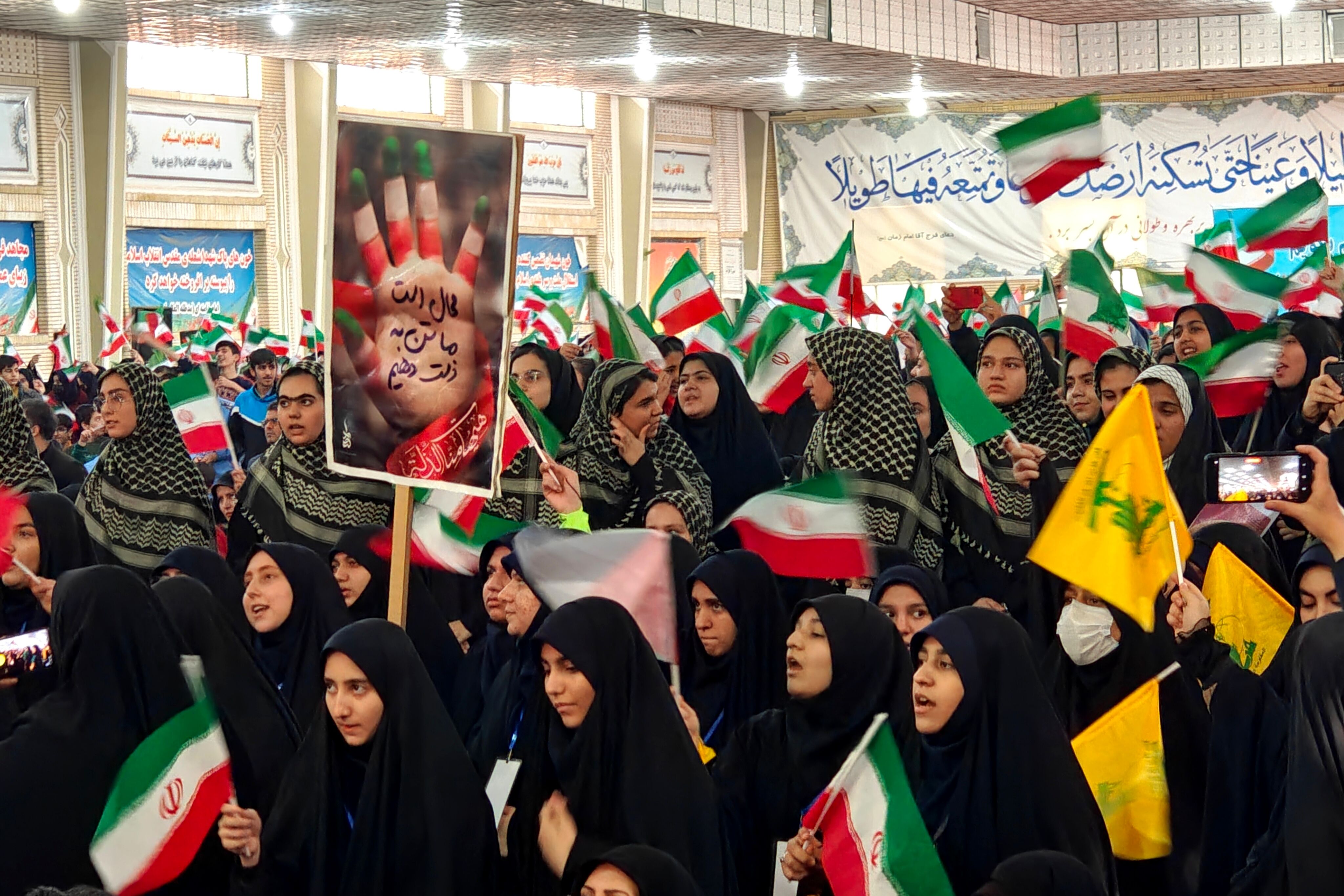 بیانیه تشکل‌های دانش‌آموزی استان کرمانشاه در حمایت از پاسخ قاطع نیروهای مسلح به رژیم صهیونیستی 