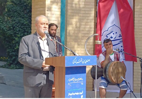 آیین بهره‌برداری از گذر صنایع دستی اصفهان
