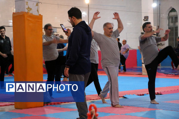 بزرگداشت پنجمین سالگرد سردار شهید سلیمانی در باشگاه ورزشی ذوالفقار قم