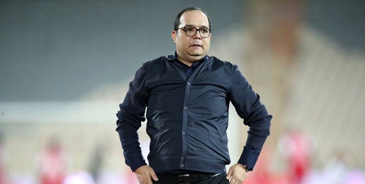 موسوی زنوز: ربیعی با کمترین قرارداد، کاری کرده کارستان