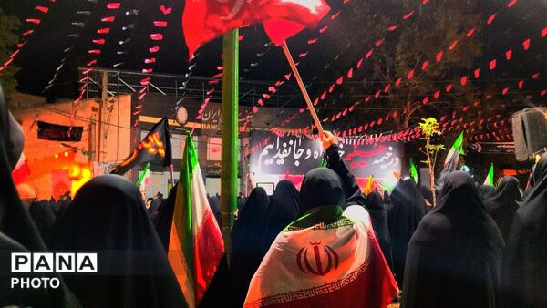 خیابان‌های نظرآباد صحنه نمایش وحدت و همبستگی 