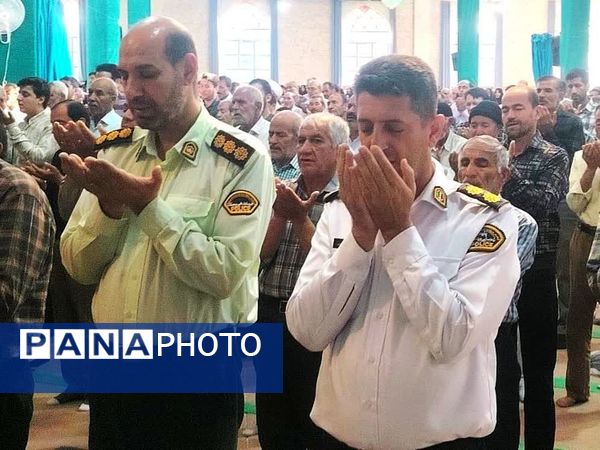 اقامه نماز عید قربان در آستان مقدس حضرات سیدان‌الکریمان شهرستان برخوار