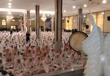 جشن بزرگ عبادت دختران کلاس سومی ناحیه سه شیراز 
