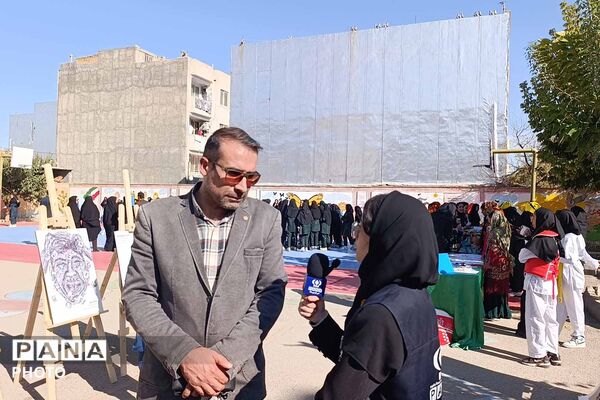 آیین گرامیداشت هفته بهداشت روان و تقدیر از همیاران مشاور در دبیرستان دخترانه رضوان برگزار شد