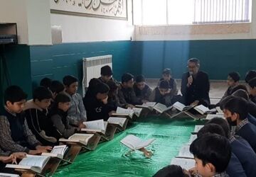 مراسم معنوی انس با قرآن کریم در دبستان حضرت قاسم (ع)