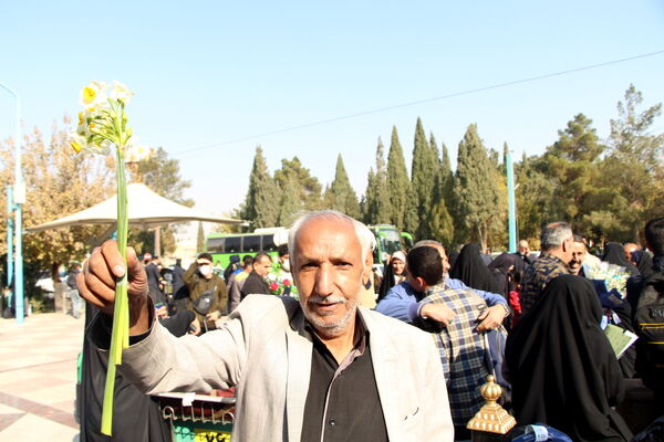 مراسم استقبال از کاروان دانش‌آموزی اعزام به حج عمره در یزد