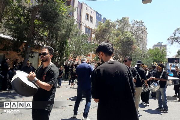 طنین نوای «یا حسین» در عاشورای حسینی  استان مرکزی 