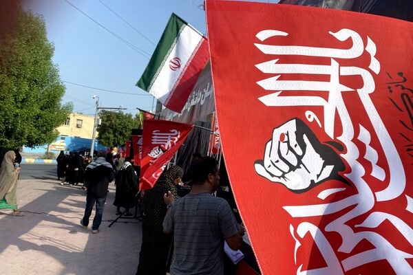 جاماندگان اربعین میهمان سفره مهرِ سازمان دانش‌آموزی شدند