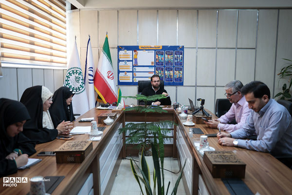 نشست آموزش آنلاین مدرسان کشوری با انرژی‌ها