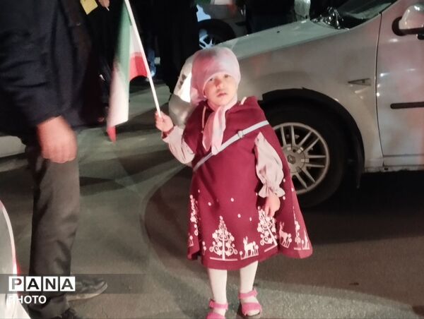  بی‌تابِ میناب، در سوگِ رهبر و لاله های کوچک