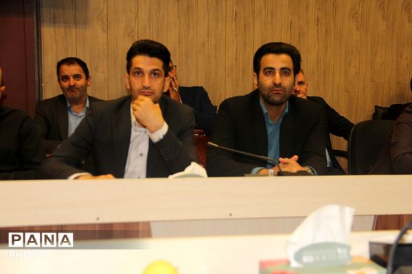 تقدیر از مدیران مدارس ابتدایی بهارستان دو