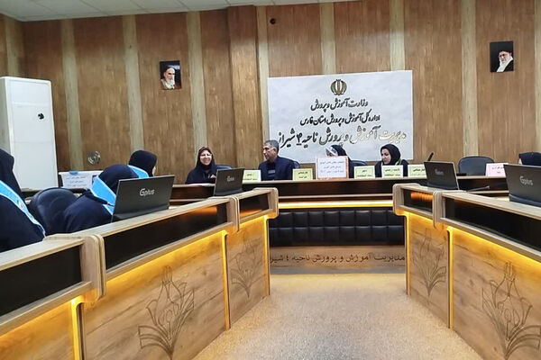انتخابات مجلس دانش‌آموزی دختران در ناحیه ۴ شیراز