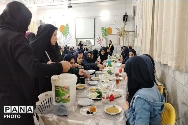 ضیافت افطاری در آموزشگاه شهید مجید دهنوی نیشابور