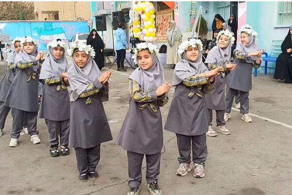 جشن میلاد حضرت فاطمه زهرا (س) در مدارس کهریزک 
